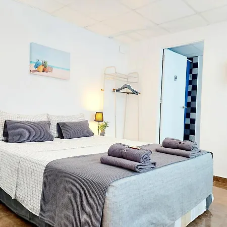 Homestay Gloria Host House Alicante