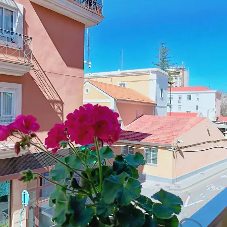 民宿 Gloria Host House 阿利坎特