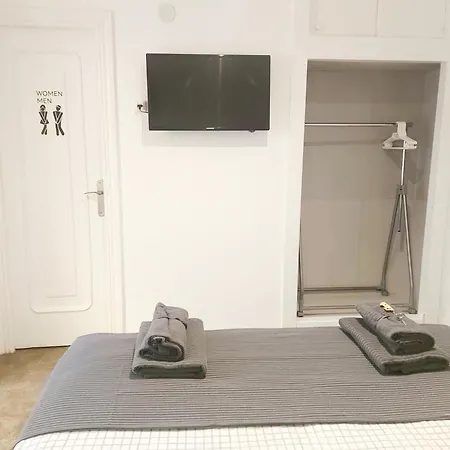 Gloria Host House * 阿利坎特