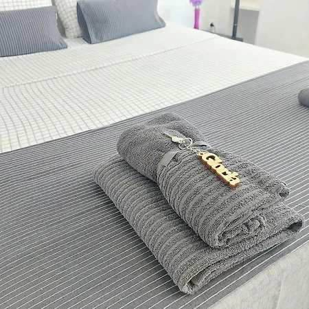 Gloria Host House Alicante