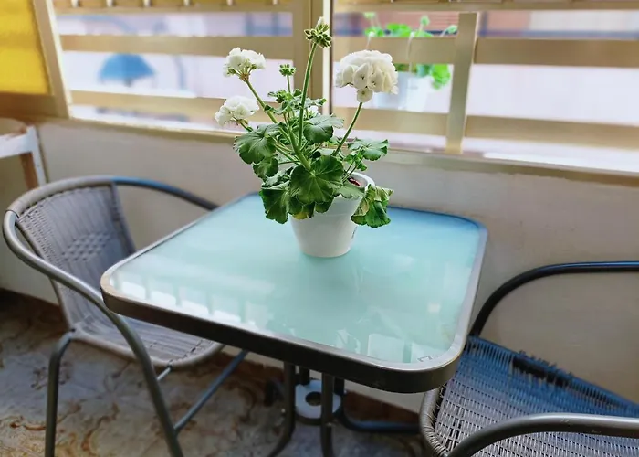 Gloria Host House لقنت