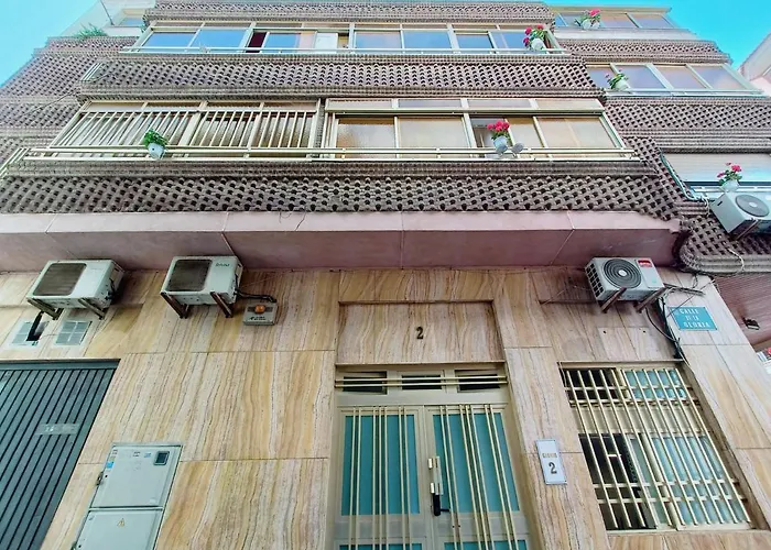 منزل للإقامة Gloria Host House *