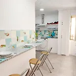 Δωμάτια σε οικογενειακή κατοικία Gloria Host House Αλικάντε