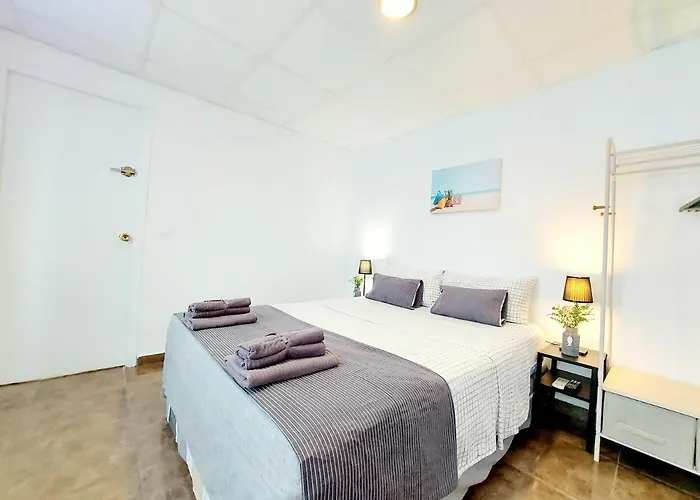 Gloria Host House 阿利坎特