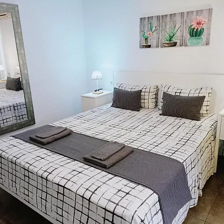 Gloria Host House * Alicante